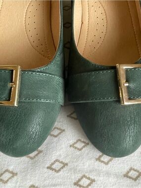 Women's Green Buckle Wedge Pump